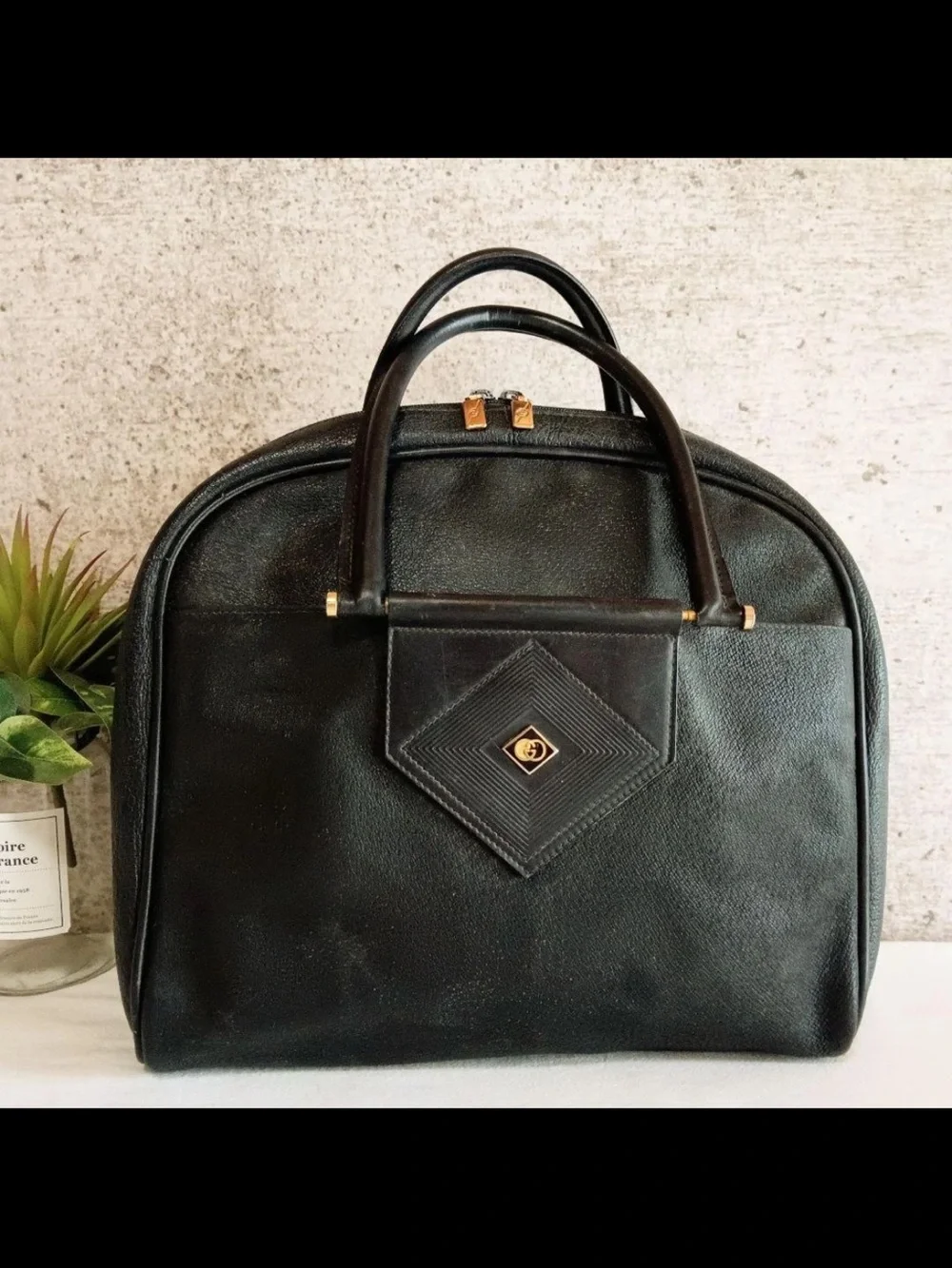 Gucci Black Leather Double-Handle Men’s Briefcase with Gold Hardware